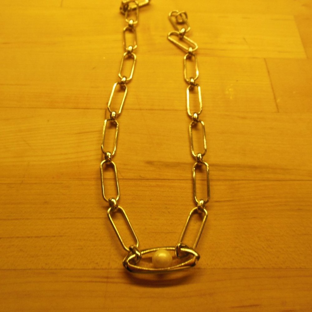 Kendra Scott Pearl necklace